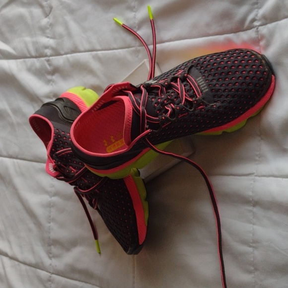 Under Armour Women's speed form gray- pink running - Picture 3 of 11